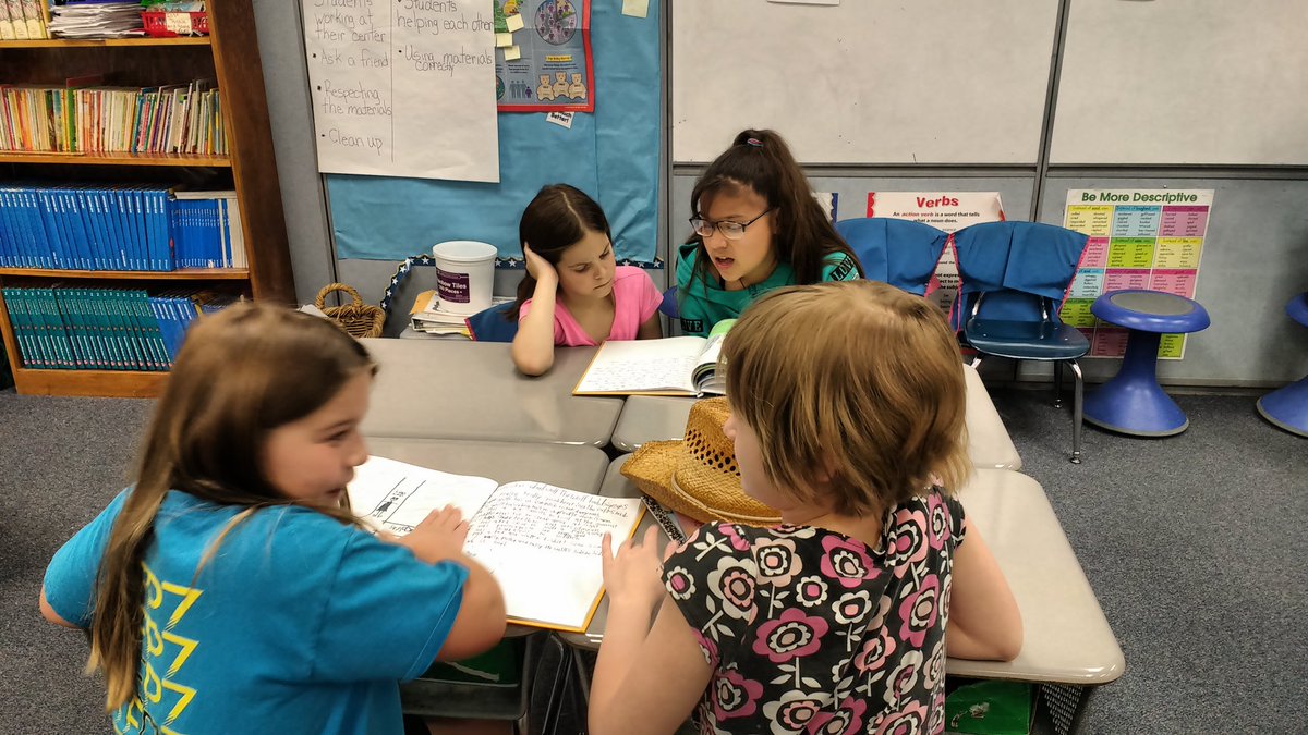 cw_Brown4's tweet photo. Reading to our second grade friends!! #CWCommunity @WeAreCottonwood https://t.co/0P1wZvqHLd