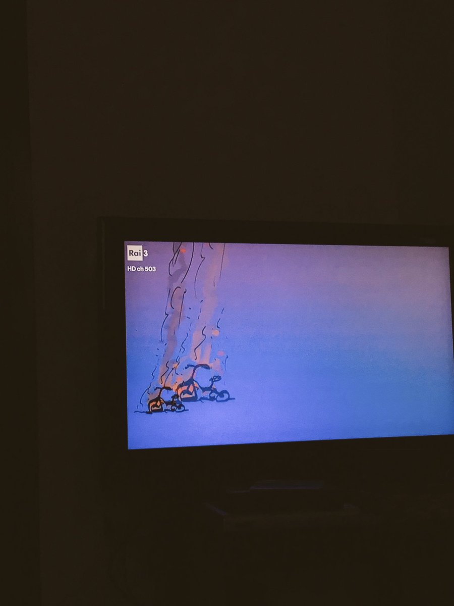 smamis's tweet photo. #gazebokkk neanche l'orrore e' per tutti https://t.co/jYY9nJyqKW