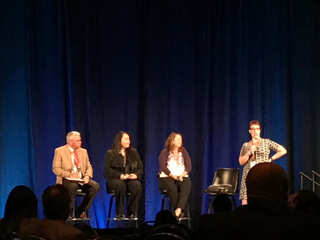 USDAClimateHubs's tweet photo. #communication #openness #shareddialogue #vision @USDA_ARS Jerry Hatfield talks env/ag resilience #midwest #climatehubs #NAF2017 https://t.co/LdGrwjnUHa