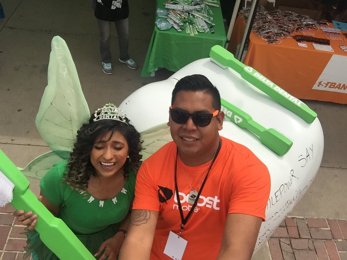 DjNoLimit720's tweet photo. #boostmobile #CincoDeMayo #Denver 
Tooth fairy 
@mike_cutino @dixinco @BenHaugen1 @SEgeberg @TiffianyBoost @SoCoSPG #deltadental https://t.co/3NrxQ21mZV