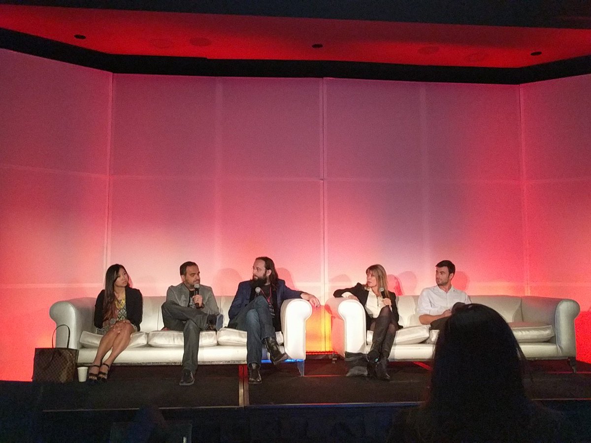 zericure's tweet photo. VR &amp; AR Panel: How to set the rules without the data? #BigData #LAGames2017 https://t.co/dwTmQ1QfOJ