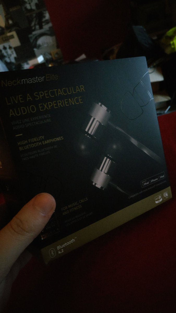 W4ReLL's tweet photo. En train de tester les écouteurs @adibla_audio #NeckMaster #ELITE je vous donne une retour très rapidement ! https://t.co/sORUOdIWIU