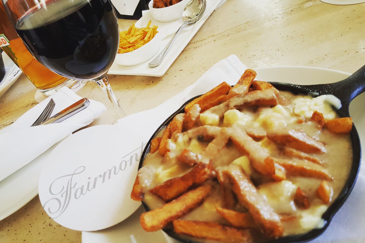 InfoSecSherpa's tweet photo. Thank you to the @fairmontlaurier for hooking me up with a special order of vegetarian poutine! #momentsCLH https://t.co/KjW8KnDT1L