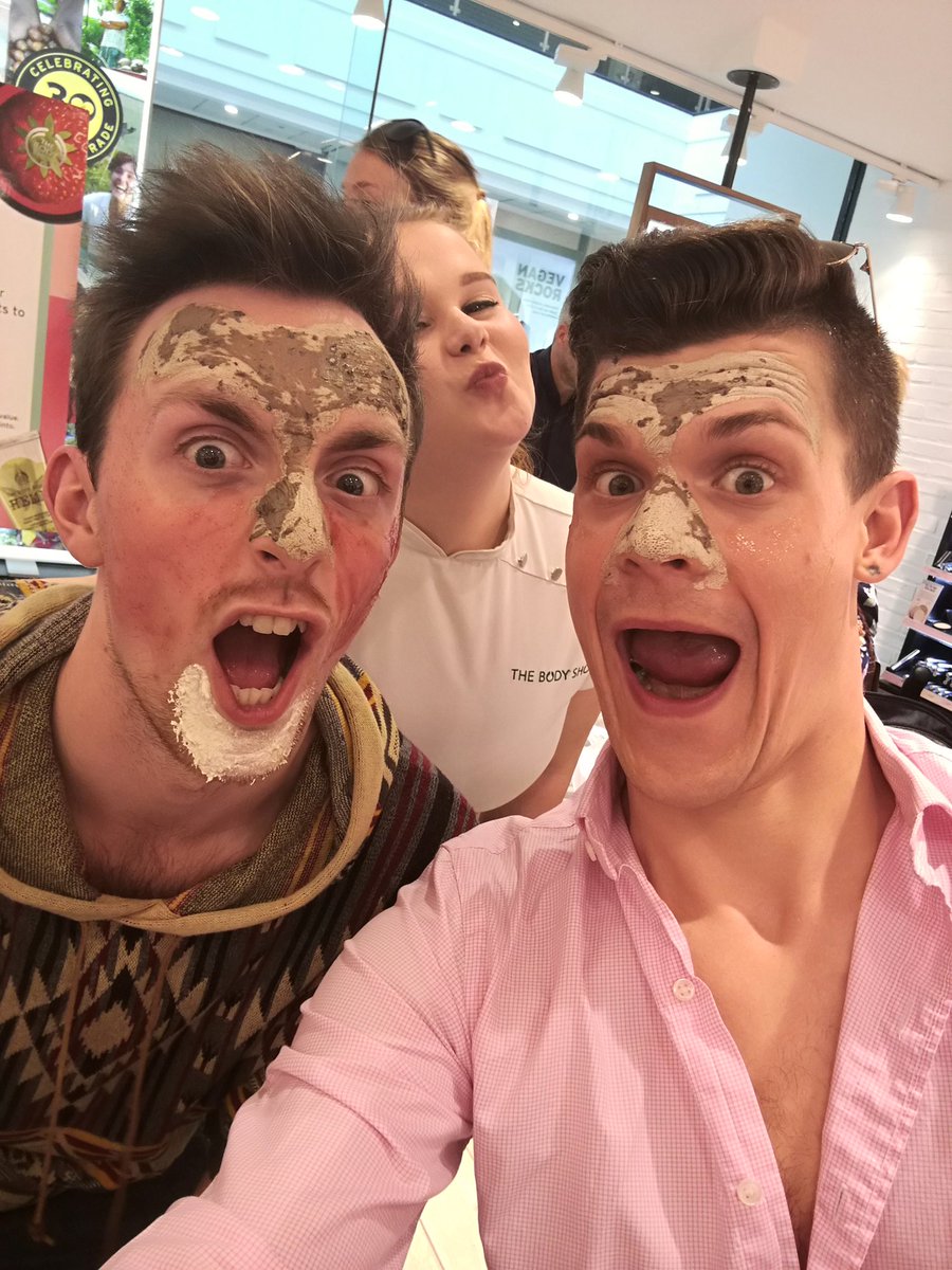 mr_moodles's tweet photo. @TheBodyShopUK getting all #masc4mask at manchesters 
#TBSEVENT https://t.co/n3ETnOjzSn