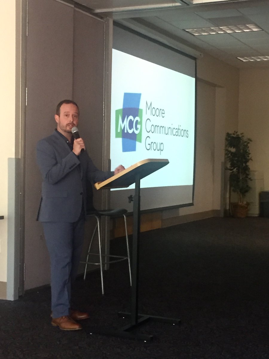 UPHSFL's tweet photo. Thank you to Fern Senra-James for being our featured luncheon speaker! #UnlockSuccesswithUPHS @MooreCommGroup https://t.co/ktDQXQP0C0