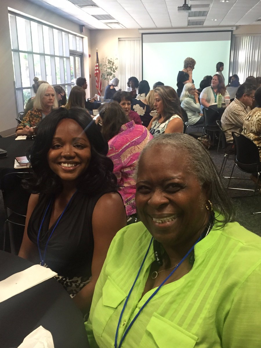 UPHSFL's tweet photo. So wonderful to see all of your smiling faces during the lunch break and awards ceremony! #UnlockSuccessiwthUPHS https://t.co/eOokhguUJ9