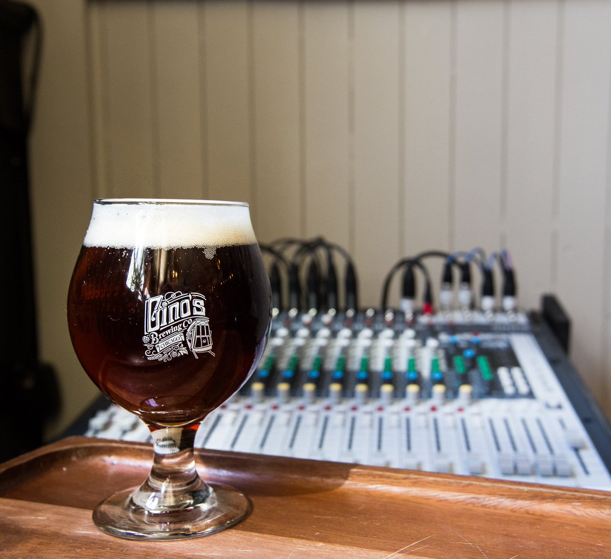 #HappyHour starts at 4PM! Matt Keen with the live music starting at 5:30 ---> See you there!