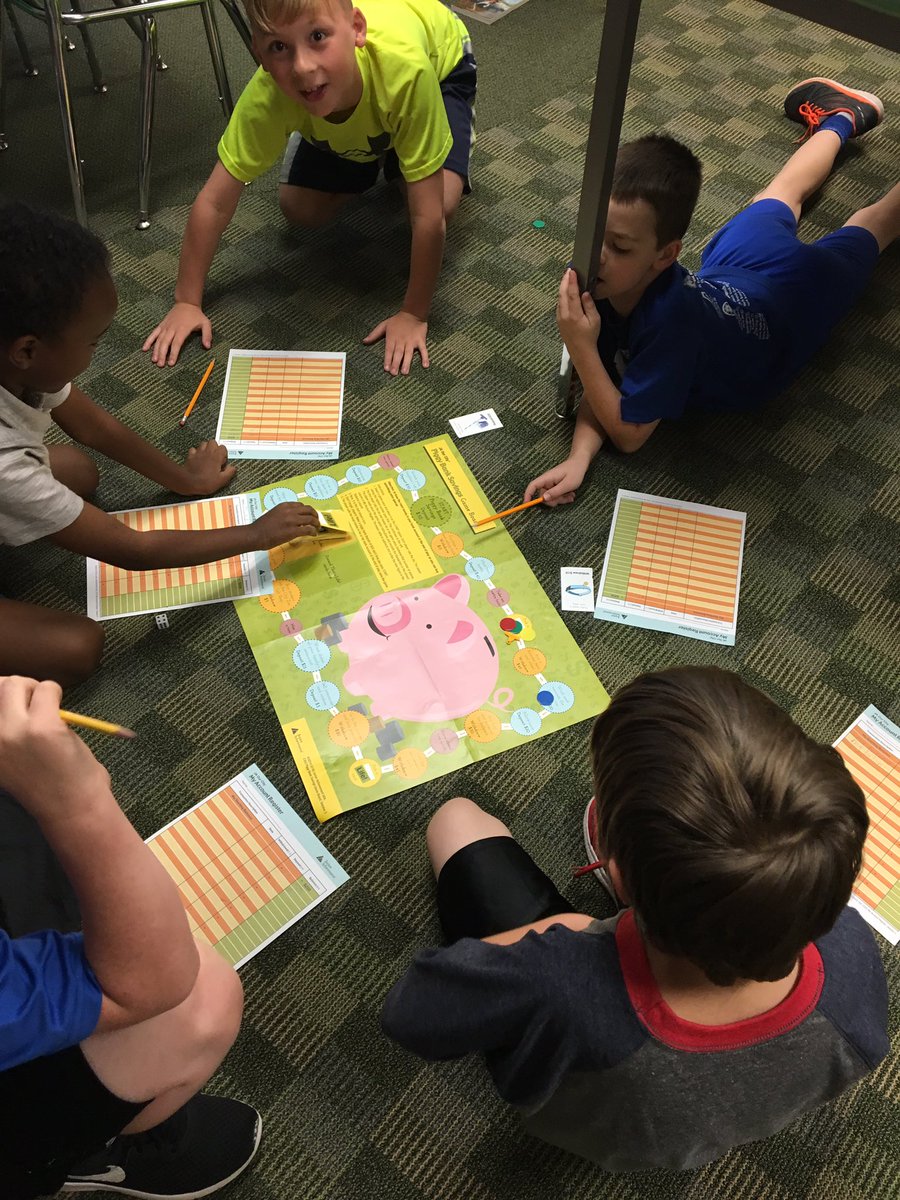 MsWoldsClass's tweet image. The 3rd graders had so much fun learning today with Junior Achievement! #NPPride #SLPPantherProud