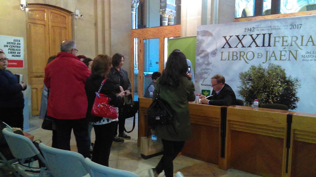 Libreros Jaén tweet media