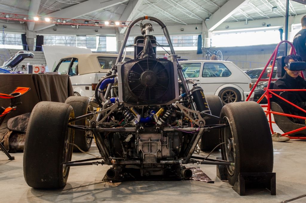 schulichracing's tweet photo. Something seems wrong with this picture... #Driven2017 https://t.co/WQk2RiILWt