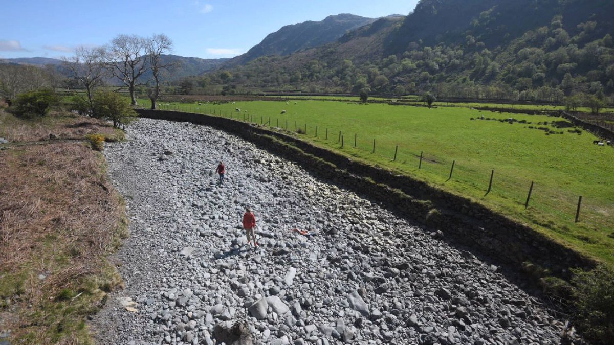 Fears of UK drought after months of low rainfall crwd.fr/2q1NxzX