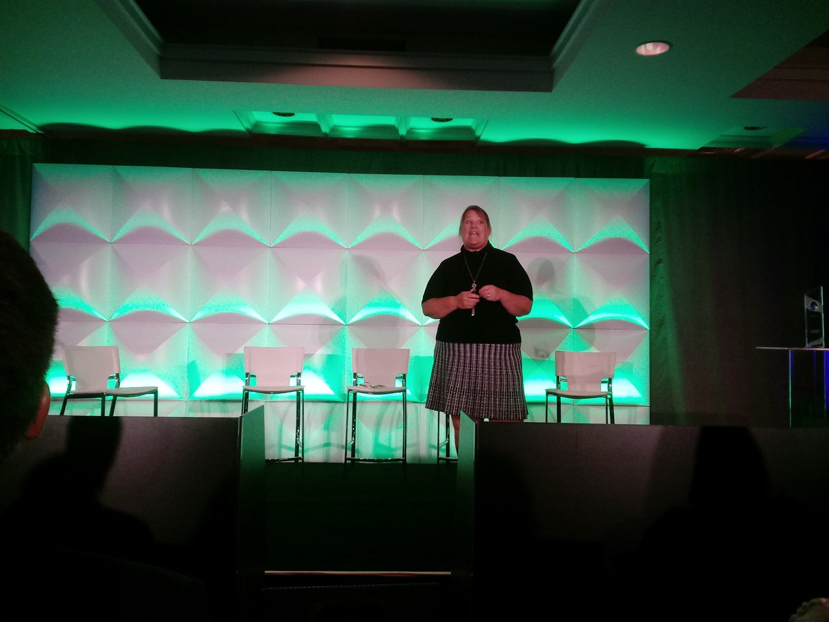 susank's tweet photo. The @Sitefinity Partner awards! Partner of the year @_Americaneagle ! Congrats! #sitefinitysum https://t.co/0ll1KzD9iq