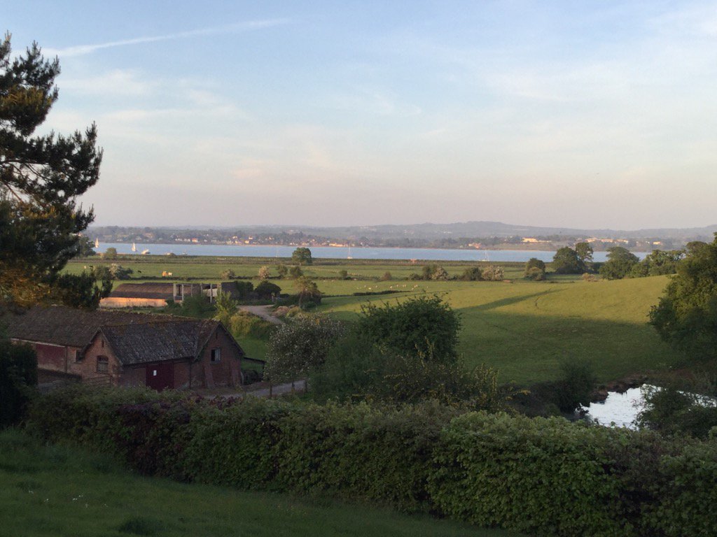 powderhamfarmer's tweet photo. A glorious evening looking across the #ExeEstuary towards #exton and #RoyalMarines#lympstone #devonhour https://t.co/V6wx6oh7R8