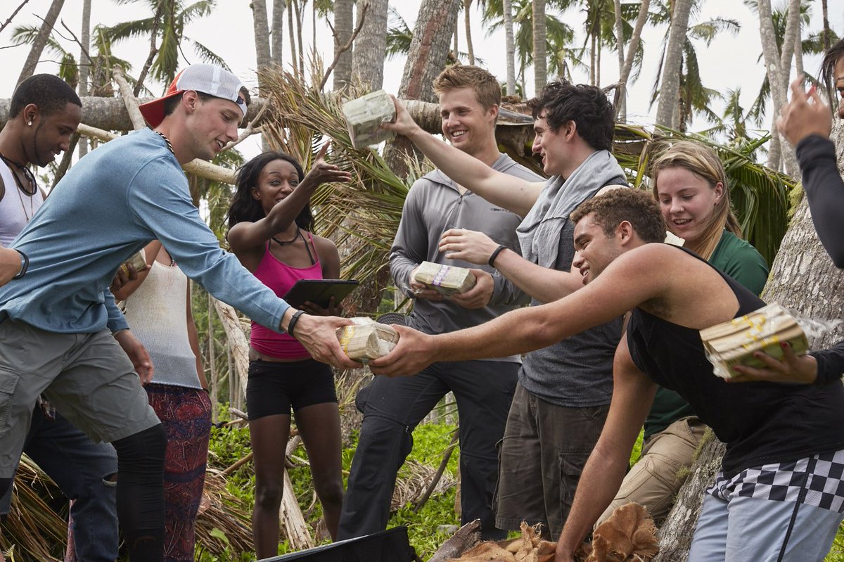 MTVStranded's tweet photo. "Everything's great, I'm making such good friends on the island, we're all gonna split the money evenly!" 🙄 #BowWowChallenge #MTVStranded https://t.co/7JOj4iz4tu
