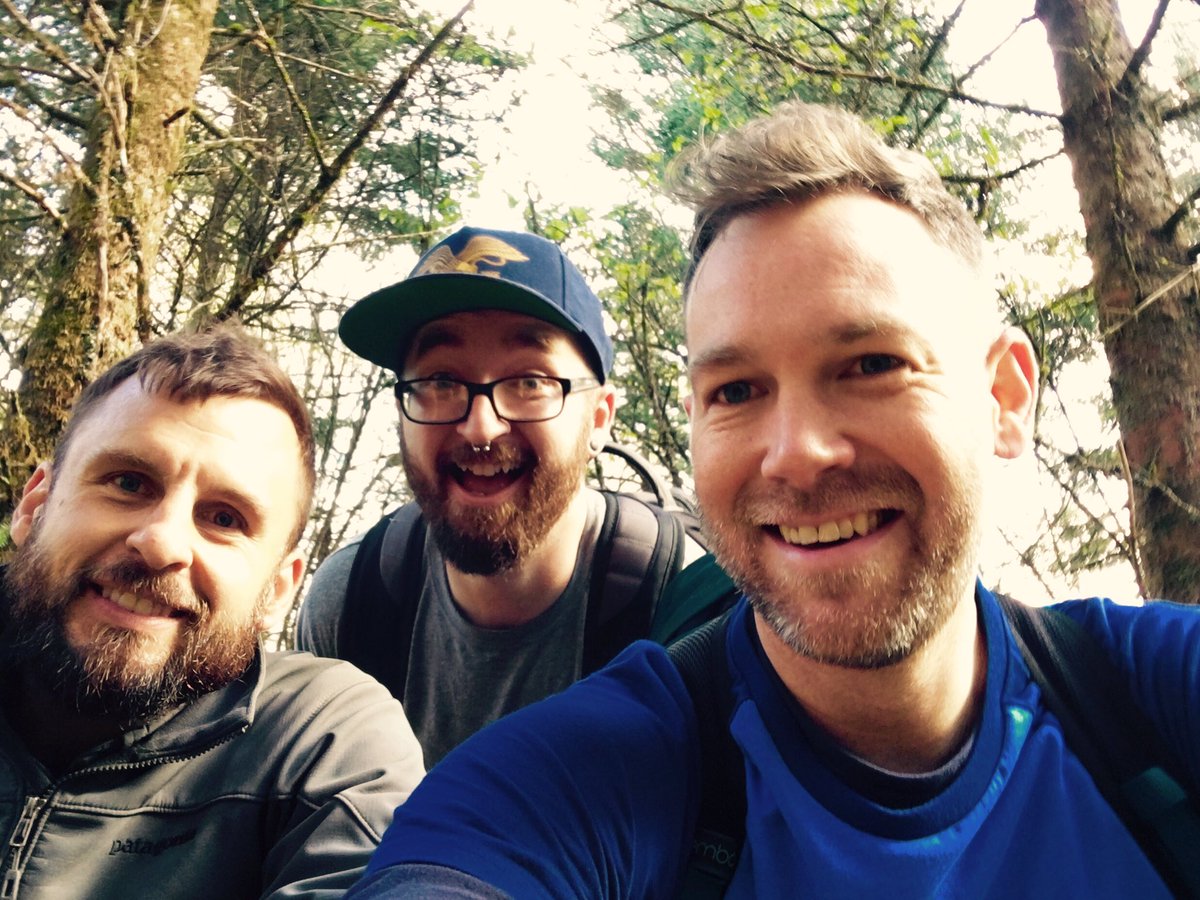 MovingMtnsRdShw's tweet photo. Day hike to Charlie's Bunion in the @GreatSmokyNPS - our first shoot for the web series on the #AppalachianTrail #moveyourmountains https://t.co/mm1v4JbbPd