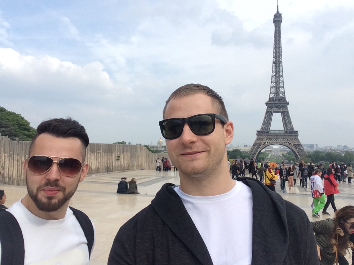 WorldOGames's tweet image. #Paris #Eiffel #myself #retards