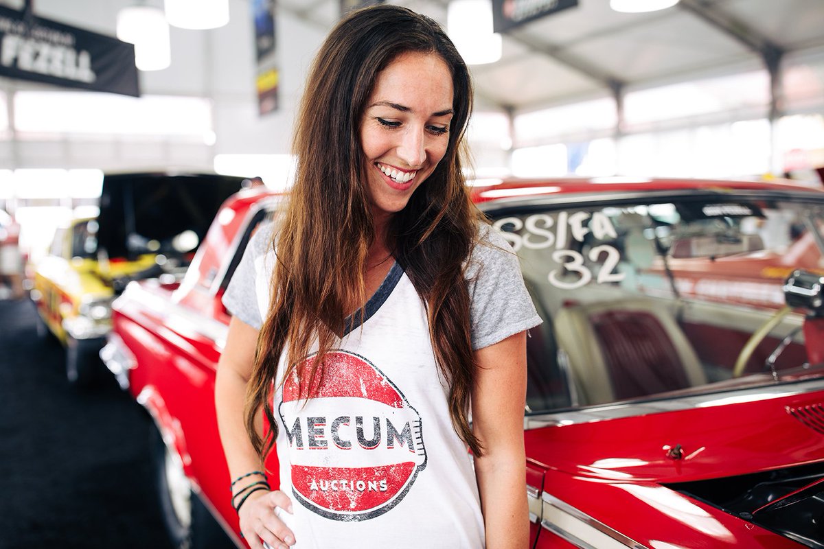 mecum's tweet photo. Ladies! Don't forget to shop ALL NEW 2017 Mecum offical merch. All your favorite styles👉🏻 https://t.co/ALywDOrBaX #NewLookNewLine #MecumShop https://t.co/yYiuPbyIqq