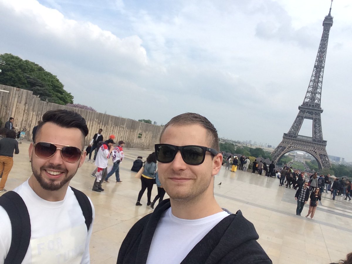 WorldOGames's tweet image. #Paris #Eiffel #myself #retards