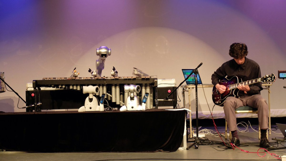 qwille_'s tweet photo. A four-armed robot can now improvise music as well as human bandmates https://t.co/NygNFs7Tfa #music #muscians https://t.co/XWiNZMNXFc