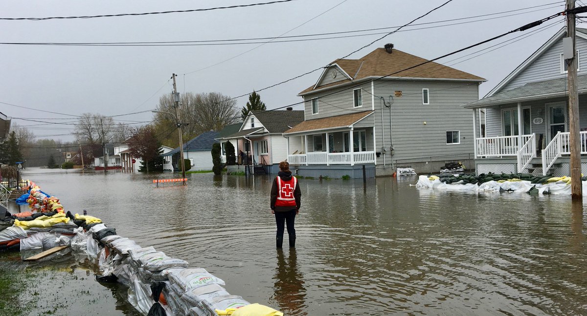 redcrosscanada's tweet photo. #DYK @WalmartCanada has raised $40M to help us be ready to respond to disasters. Thank you for this ongoing support! https://t.co/eX9guWIWTF