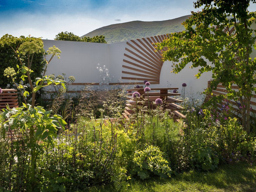 BigFishScapes's tweet photo. GOLD and BEST SPA GARDEN.
Molecular garden designed by at Denis Kalashnikov and Katerina Bolotova @MalvernShows well done great team. https://t.co/y7R9HtxrQX