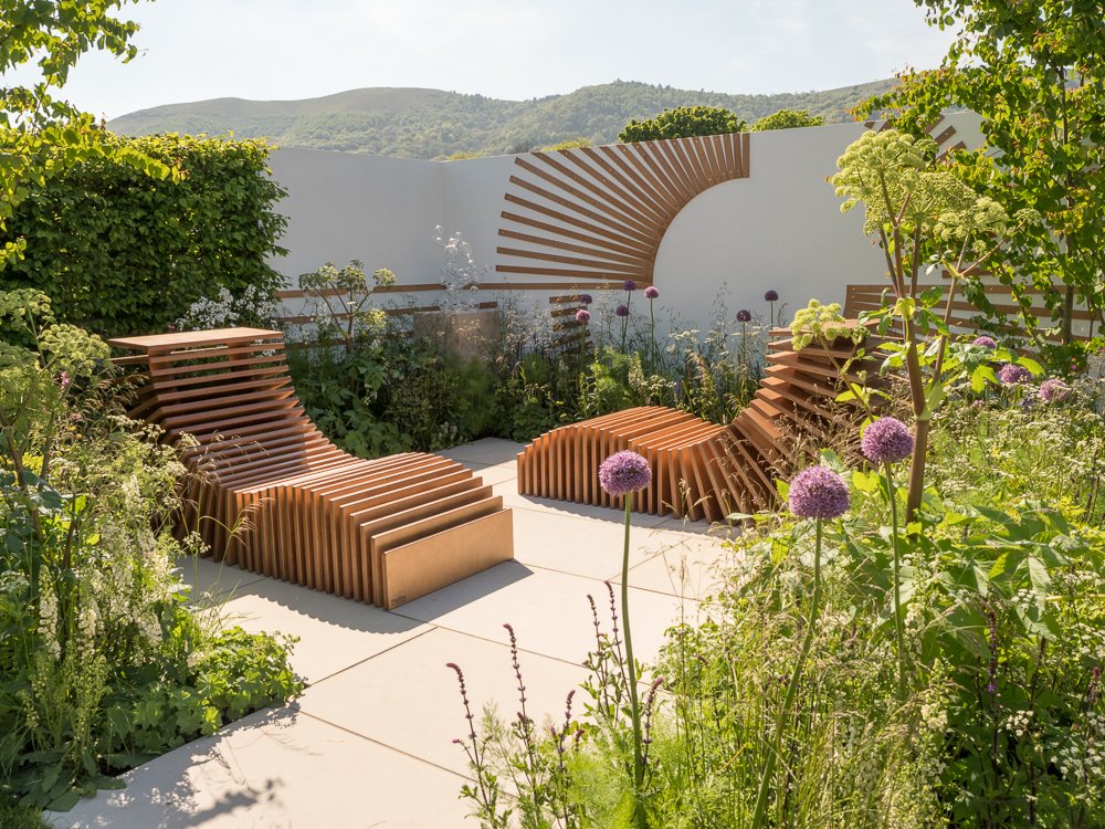 BigFishScapes's tweet photo. GOLD and BEST SPA GARDEN.
Molecular garden designed by at Denis Kalashnikov and Katerina Bolotova @MalvernShows well done great team. https://t.co/y7R9HtxrQX