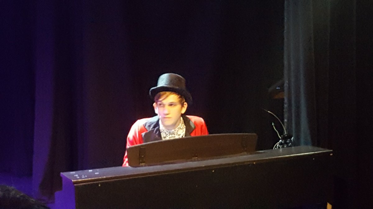 C3UDrama's tweet photo. And more from @Brechtfastco interpretation of Federico Garcia Lorca's #BloodWedding. Tomorrow is #DeltaPhase by Radek #Paczocha! https://t.co/5zVb2lw9qv