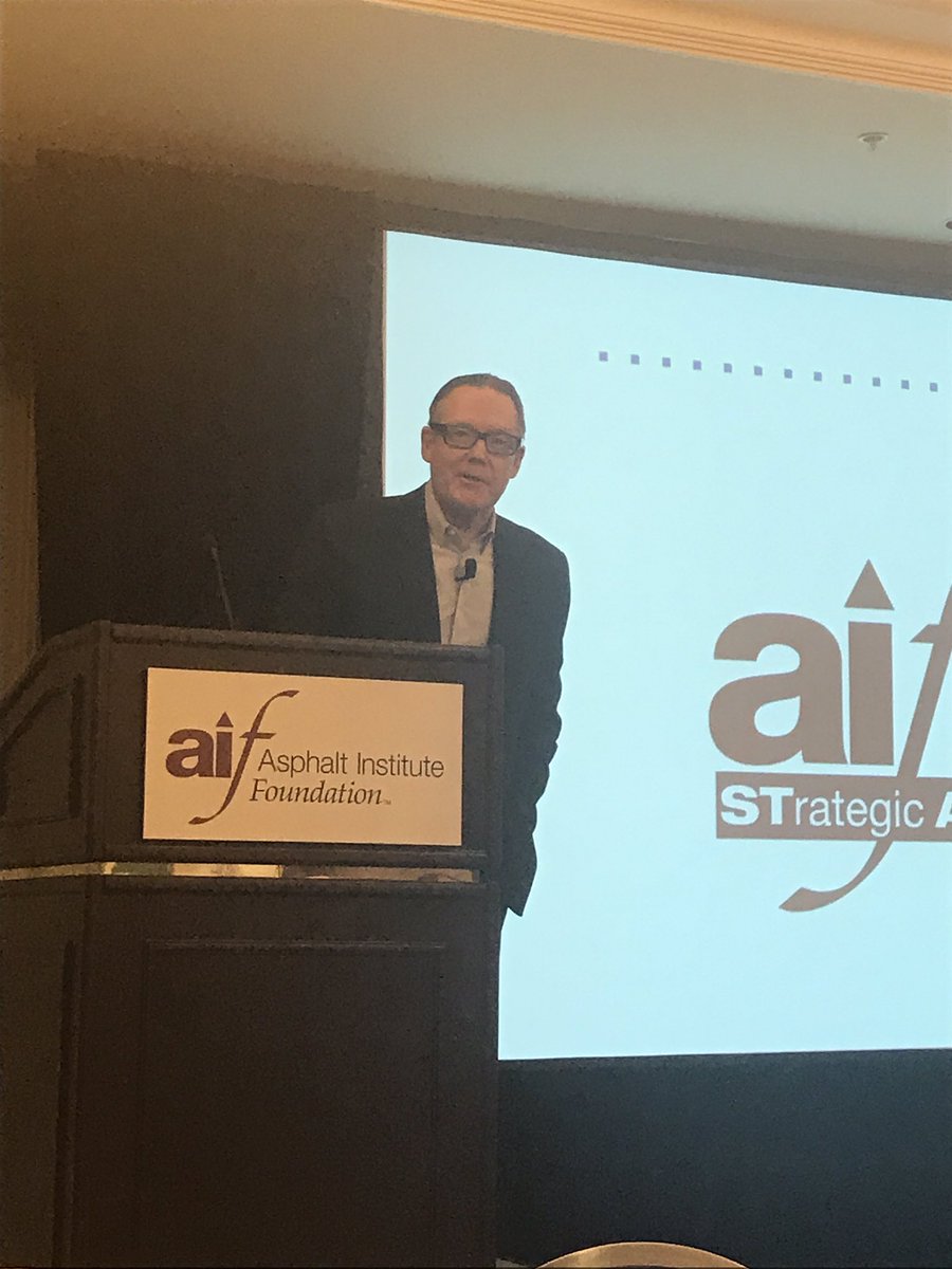 gbmalarkey's tweet photo. #AIFSTAR17 futurist Michael Rogers address us https://t.co/ajhYVtsT2D