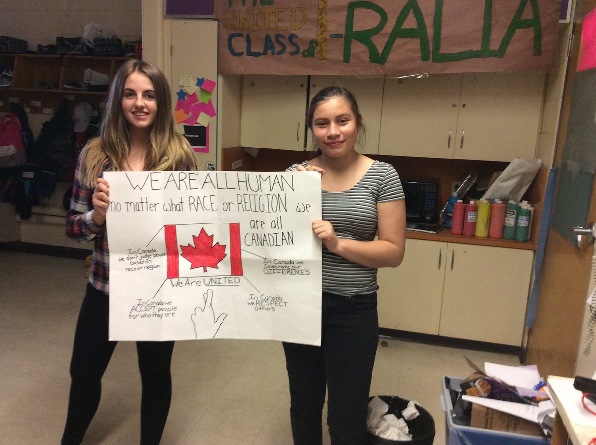 MlleTosh's tweet image. Watch out @CurioCBC we have tons of #StandForCanada creations headed your way from @WarnicaPS @SCDSB_arts Proudly Canadian #youthchallenge