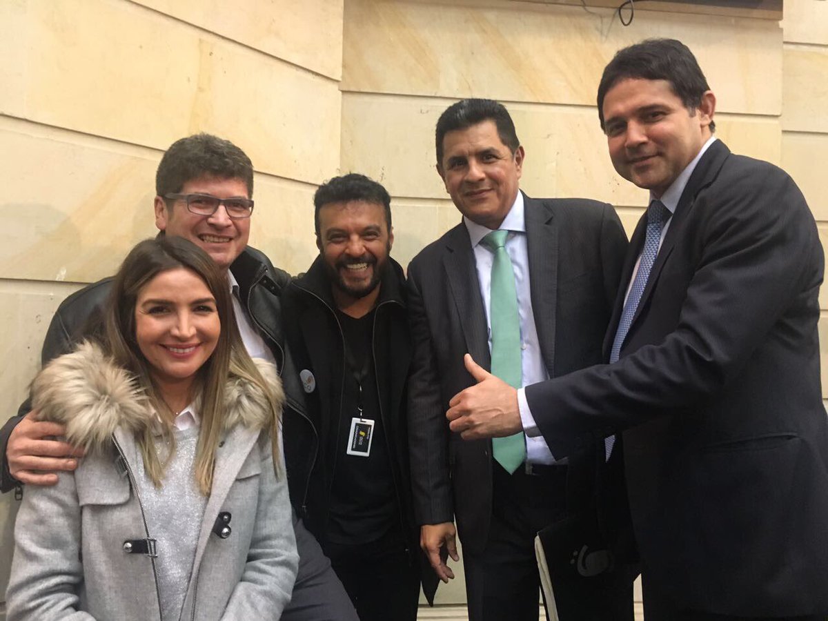 JorgeIvanOspina's tweet photo. Solo los esfuerzos colectivos orientados a lo más sublime, nuestra cultura y sus promotores se tienen resultados #leydelactor https://t.co/KZG7nrG7Yk