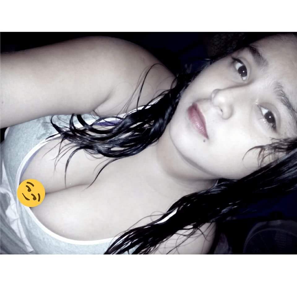 lilinett on X: Morrita tetona #tetona #tits #rusa #paja  t.coFiANEu0xdF  X