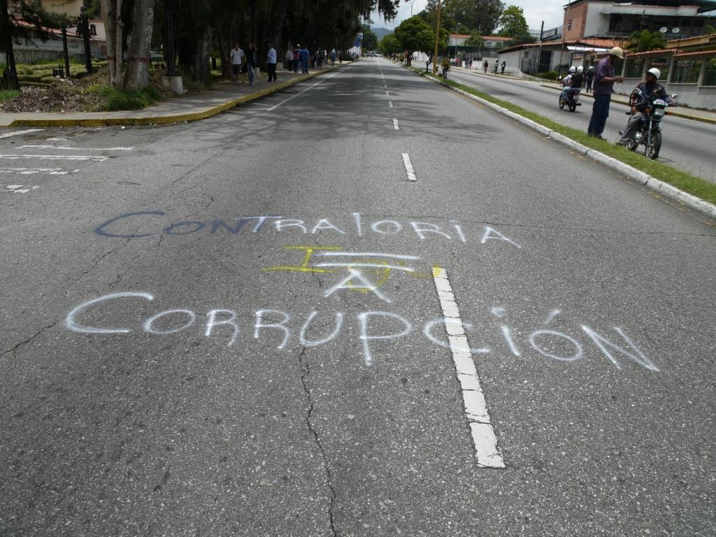 CGRVenezuela's tweet photo. 2/2 y los órganos de Control Fiscal #CGR_PorLaPaz https://t.co/pm22S1I4eB