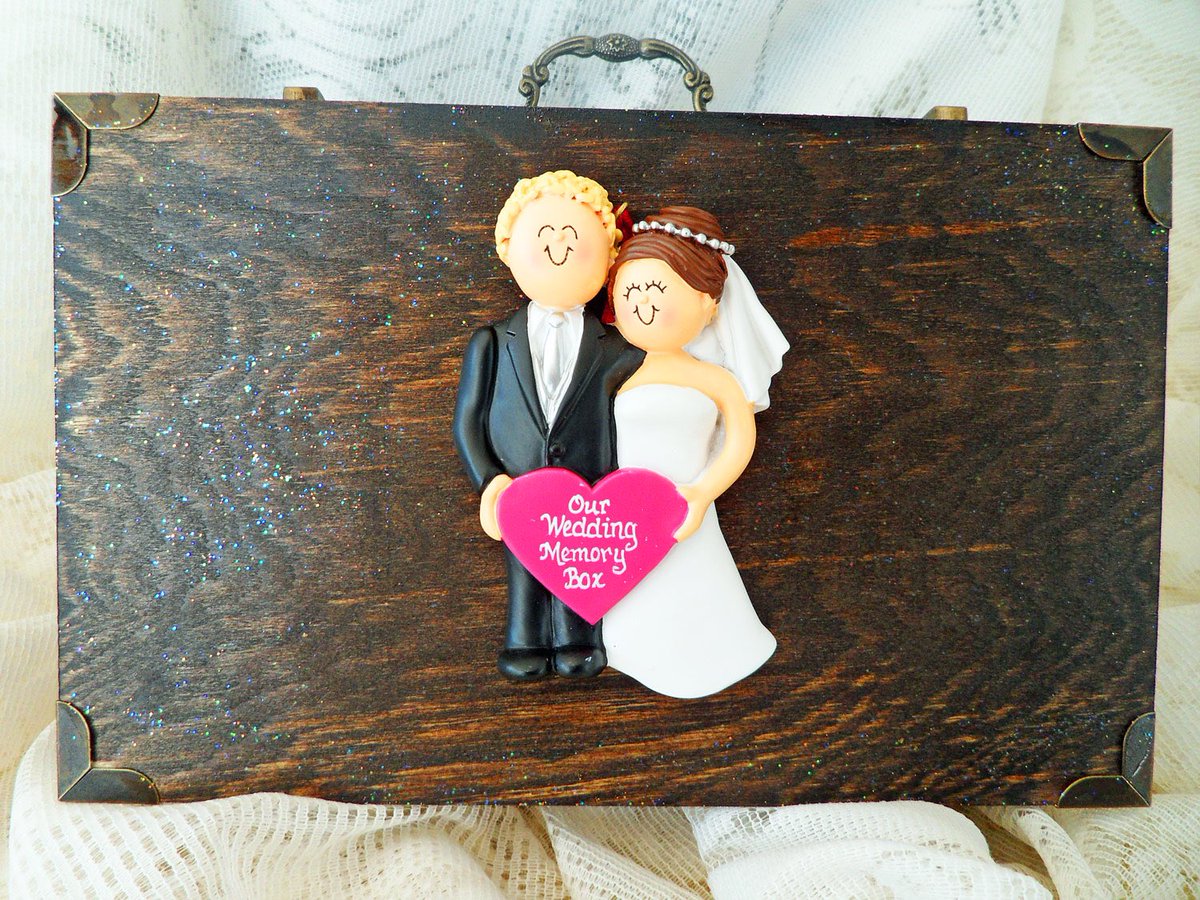 forevermorecork's tweet image. @forevermorecork love the beautiful idea of creating a #weddingmemorybox for all those items close to your heart from your wedding day