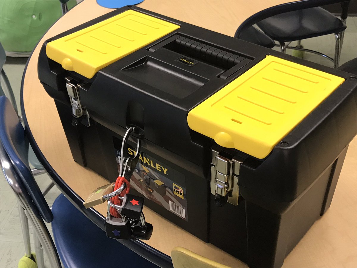 _ShawnChurchill's tweet photo. Miss Tiemann's class learned a #breakoutedu to do w/ preschool Ss. Will learn shapes & colors through @DrSuess. #foxonsocks #collaboration https://t.co/EJwFLiwQIq