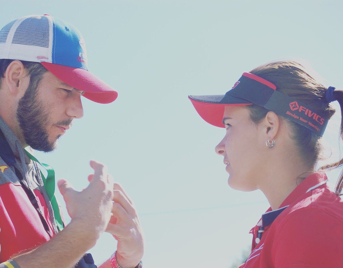 Algunas personas quieren que algo ocurra, otras sueñan con que pasará, otras hacen que suceda.

-Michael Jordan-

#Archery #Fivics