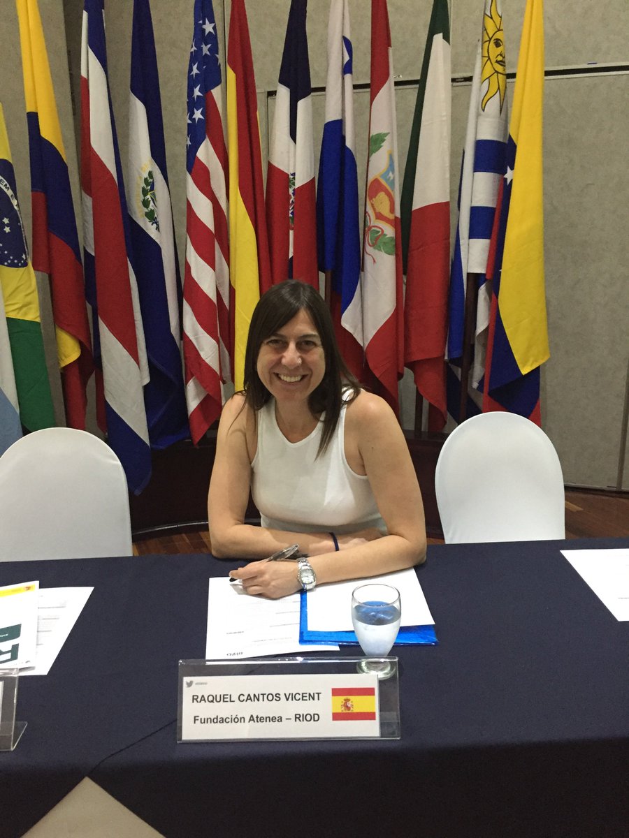 RIOD_oficial's tweet photo. Comenzamos la tarde con Raquel Cantos de @FundacionAtenea y su ponencia “Hombres, mujeres y drogodependencias” #XIXRIOD https://t.co/zDClcEUCH9