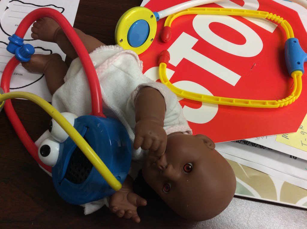 MrsSanderSC's tweet photo. Things currently crowding up my desk. Pre-school is learning #PersonalSafety. #ProudToBeTSD #VisualAides @cfchildren https://t.co/TR9wdt37O7