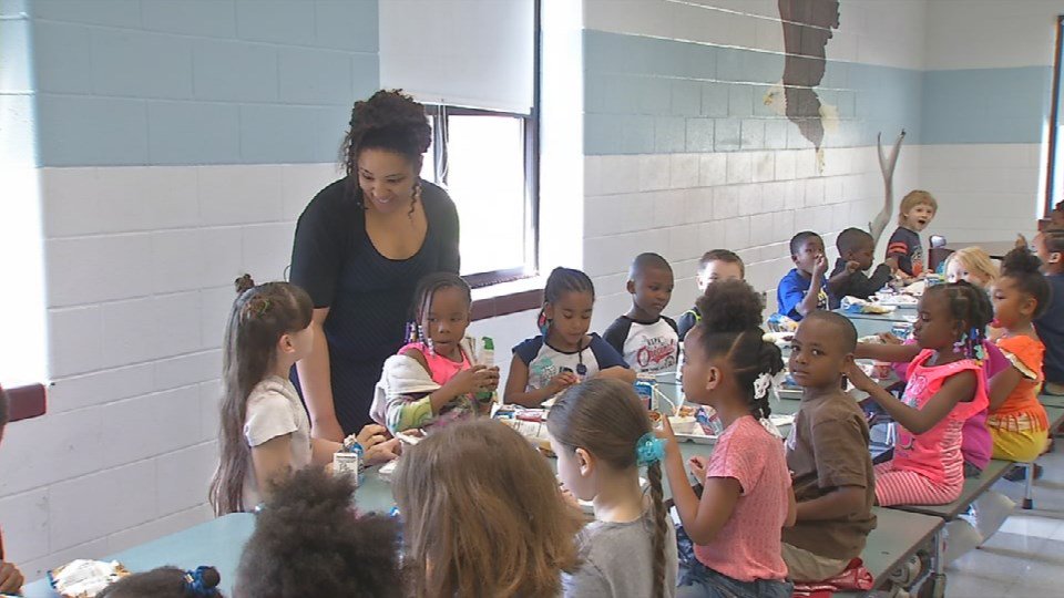 WDRBWAVE's tweet photo. A Louisville teacher has launched a non-profit to match students with summer camps: https://t.co/DjJaW2wc0m | @gcorsey https://t.co/HoPaiaAJmq