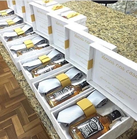 btseventsinc's tweet photo. We do party gifts. #btseventsinc #groomsmen #bridesmaid #gift #partyfavors #bridalshower #luncheon #banquet #atlplanner #atldesign #eventpro https://t.co/Y2HlTmyPPA