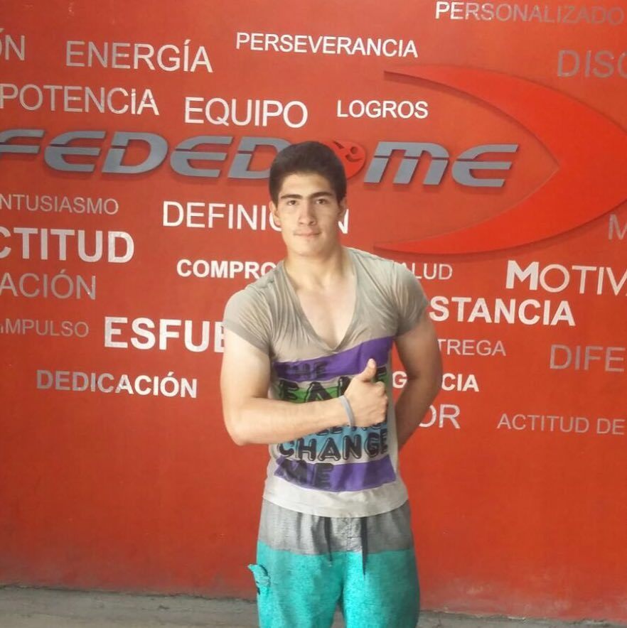 Fededome_'s tweet photo. Muchas felicidades #centeo !!! te #ganaste estΓ‘ pulsera con muchas ganas y constancia ππ½ππ½ππ½ππ½ππ½ππ½ #success #winthβ¦ https://t.co/eLjOi1sxXk https://t.co/lgL9j5aXtF