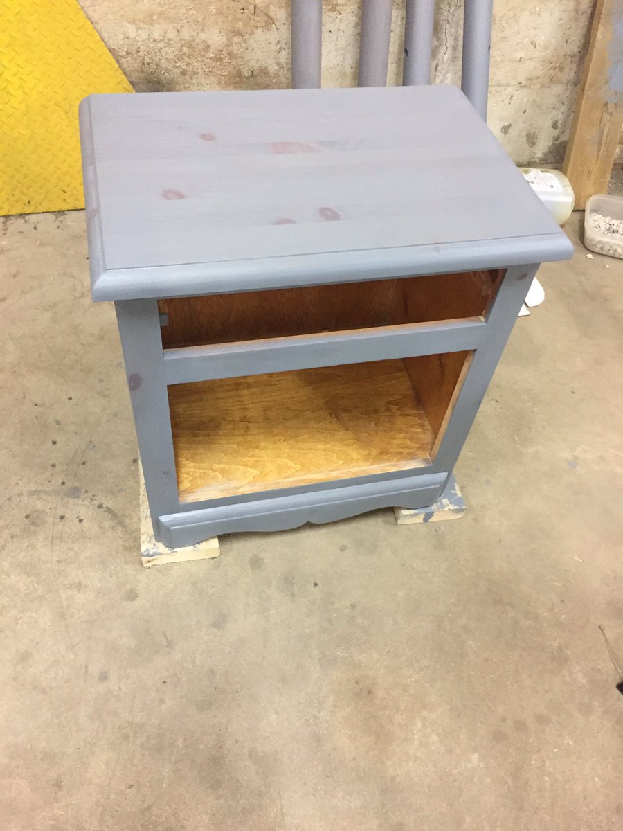 yeehawwthorne's tweet photo. Can't wait until all this fuckin furniture is done being refinished. What a pain in the ass. #pinterest #cansuckit https://t.co/CKzSXe5Rzz