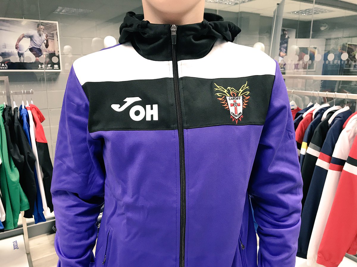 TEAMWEARUK's tweet photo. The new @cardiffcrusader @JomaSportUK travel top. https://t.co/tHuLKzn5W2
