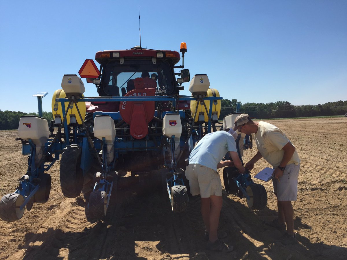 PrecAgEngineer's tweet photo. Continuing #Plant17 with cotton and peanut trials in Southeast GA today! #GeorgiaPrecisionAg #OnFarmTrials with @WesleyMPorter https://t.co/MwlgMFDKIe