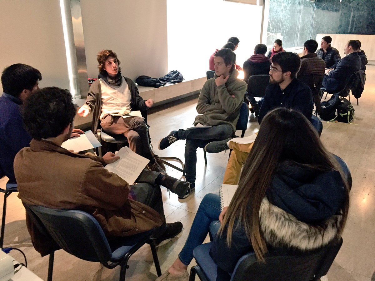 JuventudLAC's tweet photo. [#Ahora] Se desarrolla en Santiago, el diálogo nacional de la Juventud de Chile 🇨🇱
#JovenesEnLaCumbre https://t.co/XjzQ2kLmyb