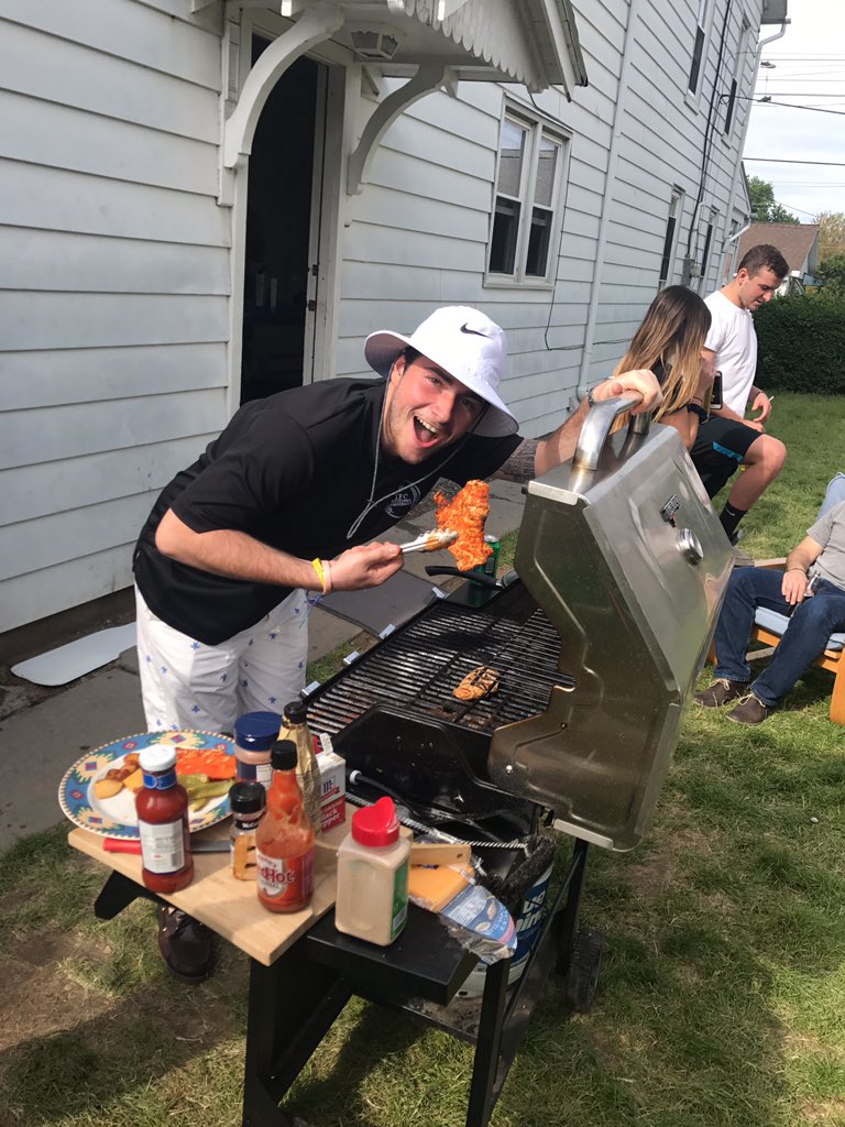 LCA_Kutztown's tweet photo. First tweet comes on a fine day and a huge shoutout to our brother @MP_Chauncey for cooking up some delicious food for us today! https://t.co/Qvnprzam1w