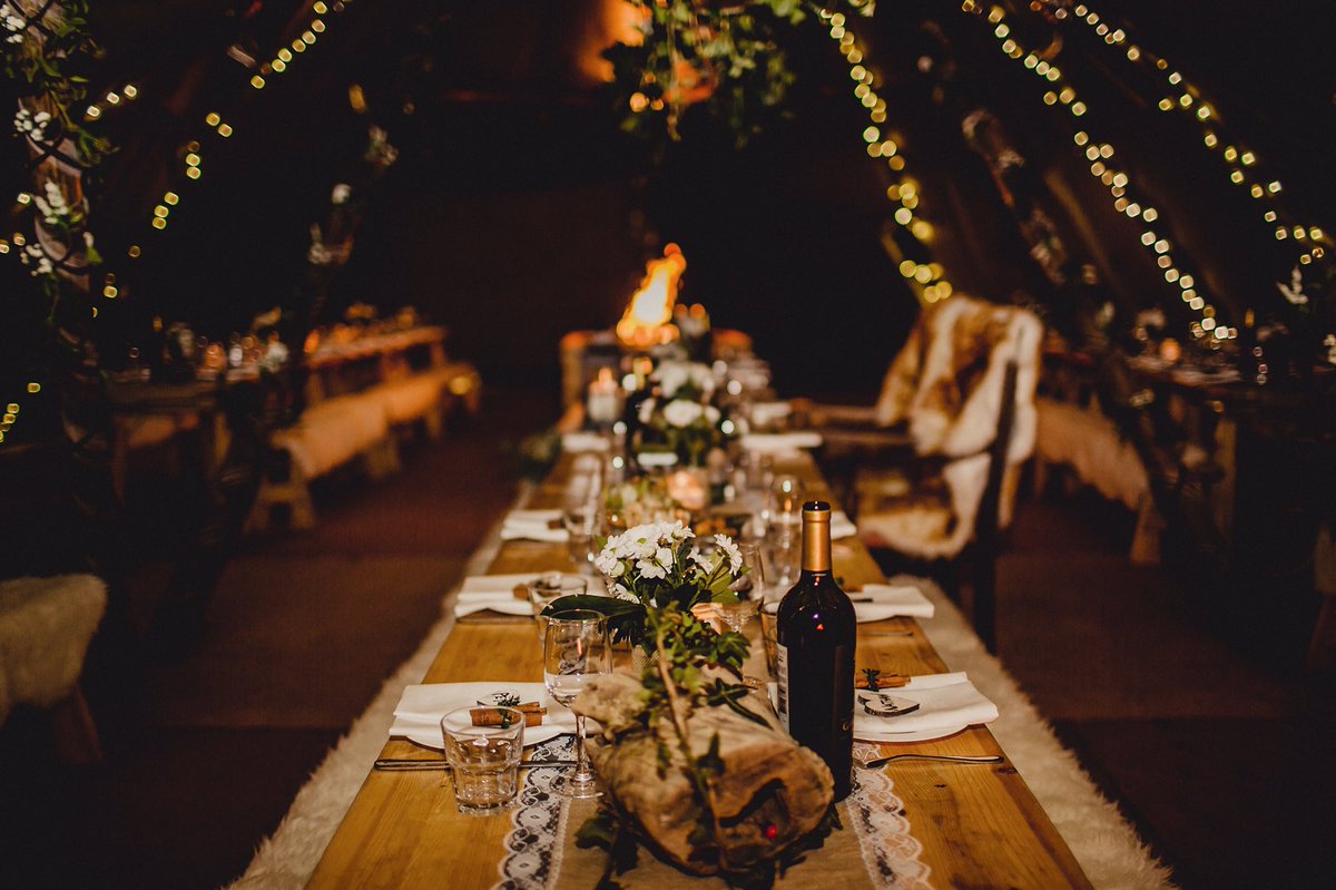 Twinkly lights and warm interiors 🔥 incredible image by <a href="/sterooney/">Steven Rooney</a> #weddinghour <a href="/WeddingAffair/">The Wedding Affair</a>