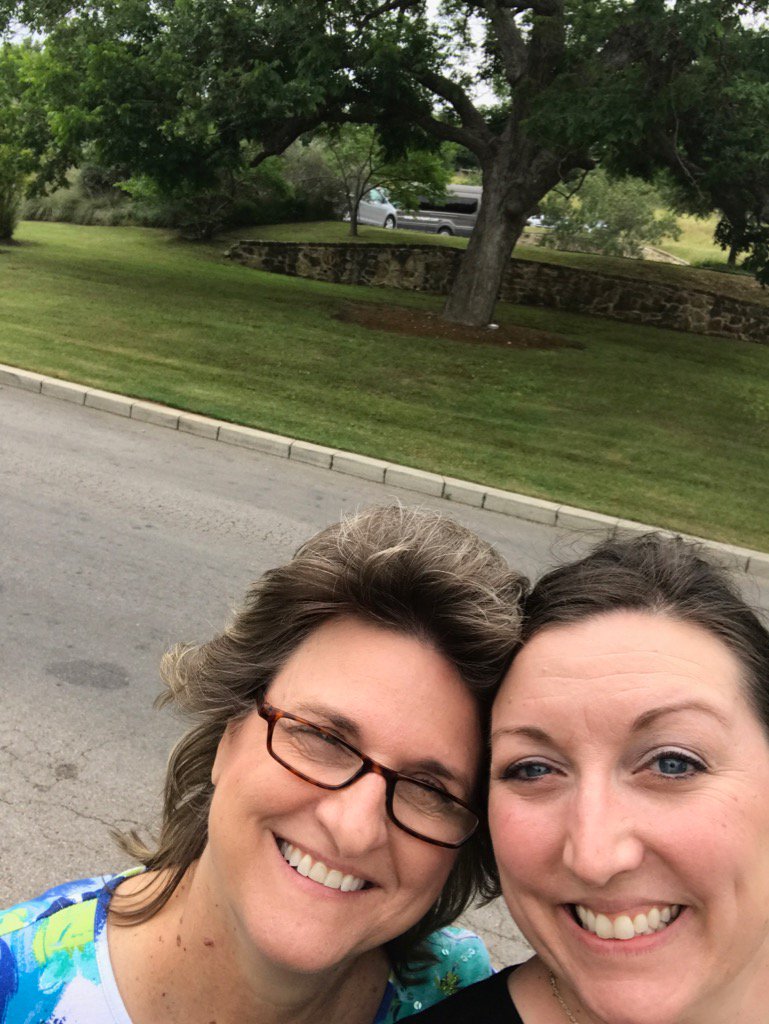 JodiDenton's tweet photo. 3 branches of government talk under a beautiful tree #dreamofthink https://t.co/RpoPlQNh5h