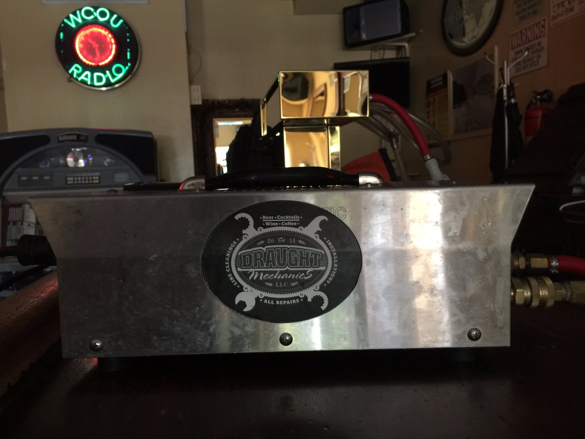 CleanBeerNYC's tweet photo. #TileBar got a #beerlinecleaning today. #beer #craftbeer #nycbeer #nyc #draughtbeer #draftbeer #tapbeer #beertaps #CleanBeerProject https://t.co/PAJchAzFAM