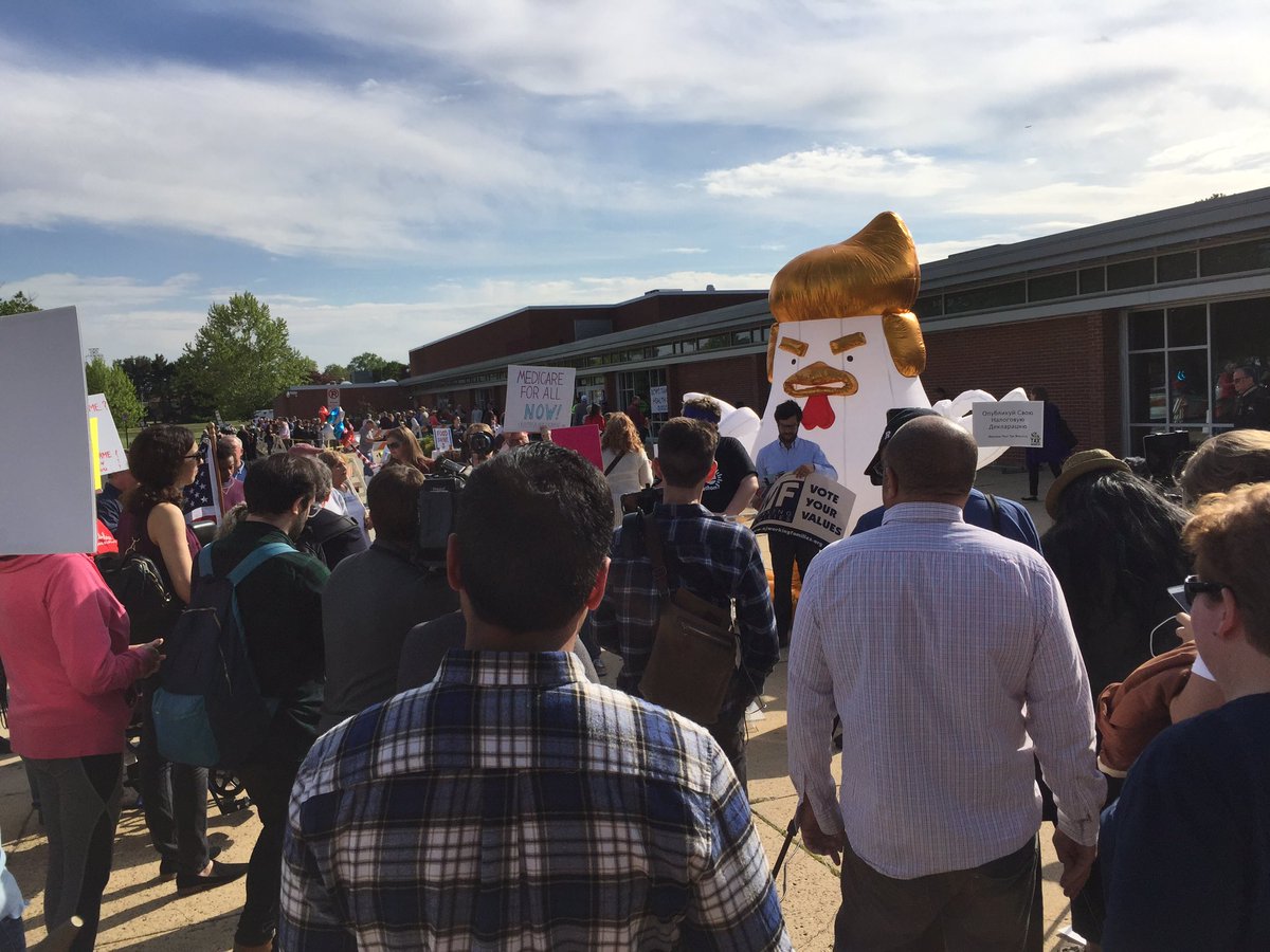 ORSouthJersey's tweet photo. @DemNational #AHCA #MacArthur town hall #Healthcare #Trumpcare https://t.co/3OyHlOmlmG