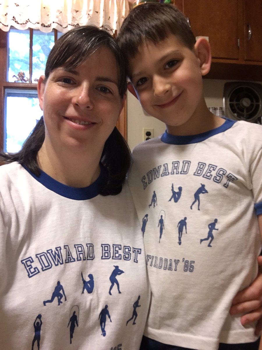 msstovermusic's tweet photo. Rocking our vintage EBES field day shirts! @EdwardBestFCS https://t.co/FYNNbGgsXT